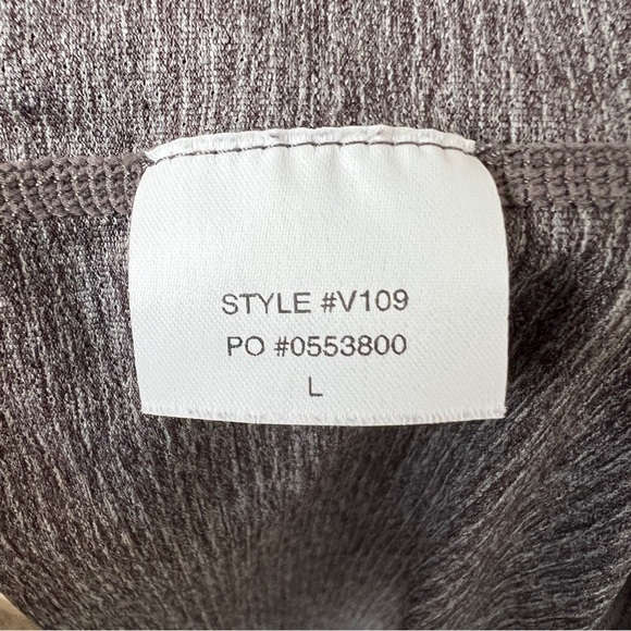 Vuori Tradewind Performance Tee - Picture 5 of 5